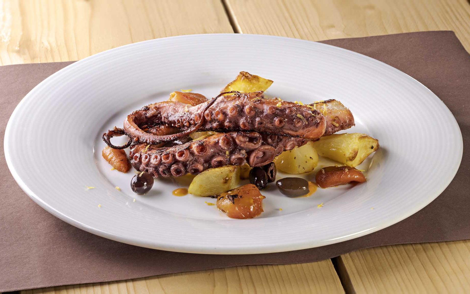 polipo-183-pizza-con-cucina